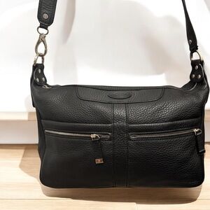Like New Tod’s Miky Medium Nomad Media Ltr Zipper Hobo Bag Italian Leather
